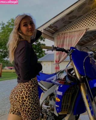 kristenhaness - I squirted so much who wants to see