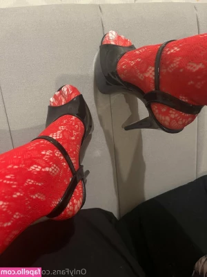 robyn.ts [ robyn-ts ] - I am it s urgent care today and got literally No help  I still can t