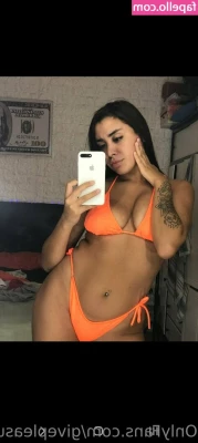 givepleasuree - I wanna see how hard you get for my meaty soles 🥵 2 minute BJ