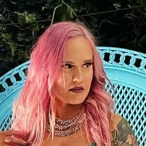 Shazza McKenzie
