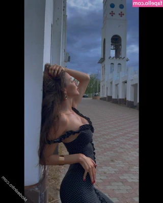 Aminova Inna [ aminova-inna ] - Titties are out here just popping