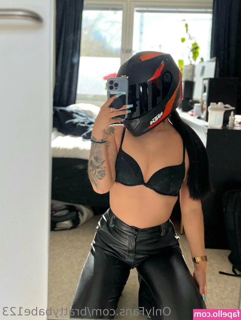 brattybabe123 - Having way too much at home