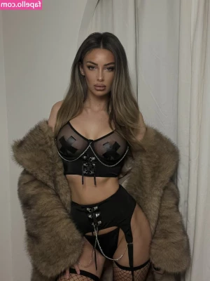 Goddess Kiki [ goddess-kiki ] - Fun in Mexico