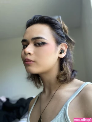 Kiyana Vi [ kiyana-vi ] - I didnt post this when I was suppose too   but I was like so focus on