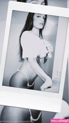 sincerelyroos-free - Making AirMax Sexier   60 photos Sporty Slut is back and it s all