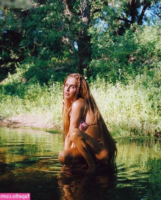  [ anne-winters ] - Pic from the video 😍😋💗❤️💞 I'm huge