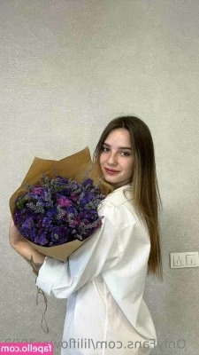 liliflower2002 - Cum to my DMs and tell me your darkest desires!😈