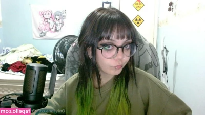 freecyber_nyxie [ freecyber-nyxie ] - I'm so bored right now!!  Cum keep me company 😜