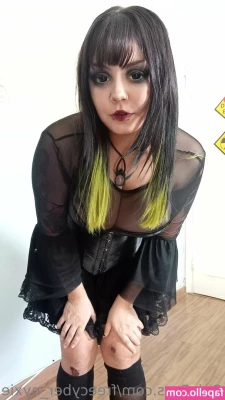 freecyber_nyxie [ freecyber-nyxie ] - Woke up nice and tight for Mike Ruiz s Cakendar shoot