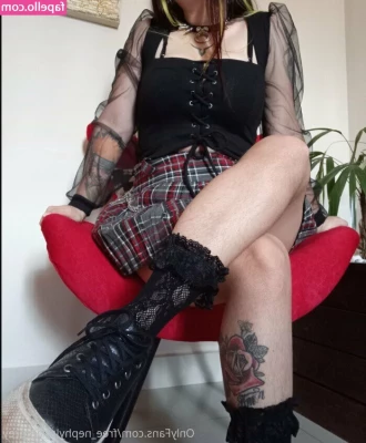 freecyber_nyxie [ freecyber-nyxie ] - Are you touching yourself right now you dirty little darling   If you