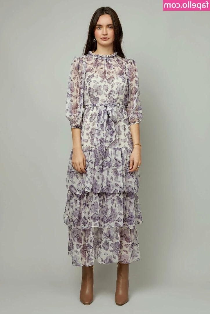 Violette [ violette-1 ] - I got myself in a bit of a mess with the lights... I need someone to