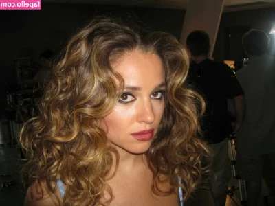 Margarita Levieva [ margarita-levieva ] - Fresh out of the shower 🤤