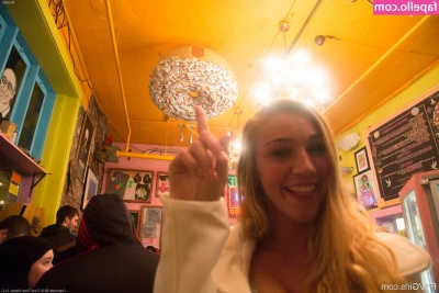 Kendra Sunderland [ kendra-sunderland ] - Good Morning Lover, Beautiful day already and I'm already feeling a