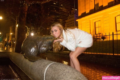 Kendra Sunderland [ kendra-sunderland ] - I love filming nude in public places/library makes me feel so