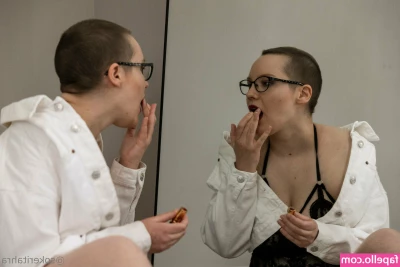 sokeritahra_free [ sokeritahra-free ] - Could you help me take off my heels and then my lingerie? 😘