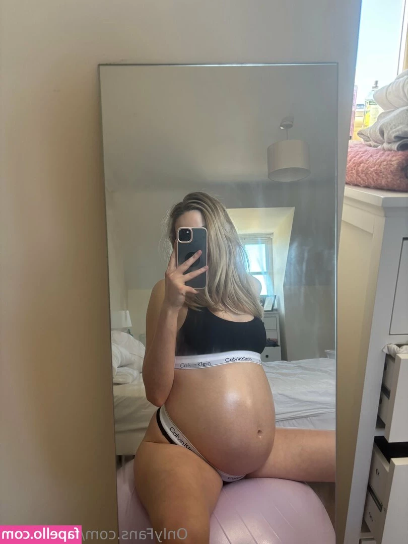 ellafaith06 - Nothing beats this office view💋
