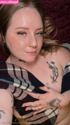therealslimhussie - What makes you cum the most, stud?🥰
