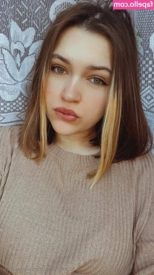 alena.love [ alena-love ] - I m active and bored  do we play