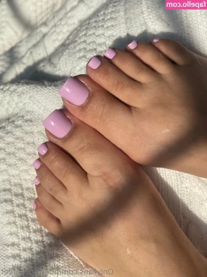 puertoricanfeet - Helpless milf