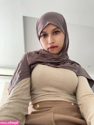 ayshamuslim - 💥Just shot a yummy NYE solo video for you guys!!!! Stay tuned! 💥