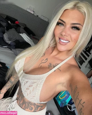 Deminecka - Here we are on a nice Saturday morning ready for this hot as fuck new