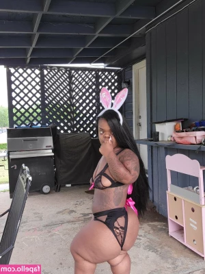  [ shawty816 ] - Just patiently waiting for you to join me  you coming
