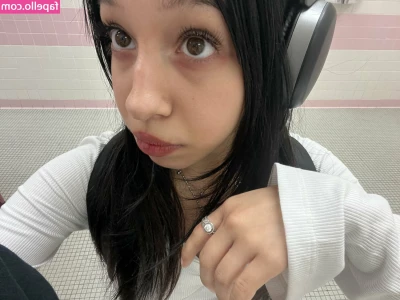 tykowh - Would you suck my dick  I d suck my dick