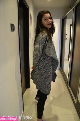 Lucie Fair [ lucie-fair ] - Spank me  please
