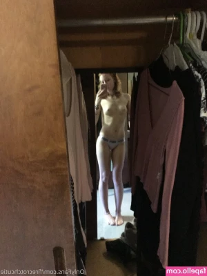 [ firecrotchcutie ] - Milla hoitaa    XXX video  joka helpottaa sinunkin keskivaikeaa