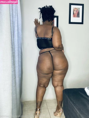 Milkshake_Samme [ milkshake-samme ] - love this lace set 🖤