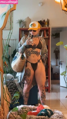 vanyviciousofficial [ vanyviciousofficial-1 ] - Are you up  And by  you  I mean your dick