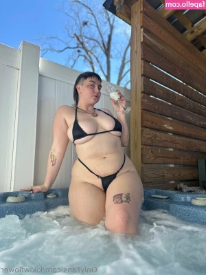 kikiwflower - Give me that vitamin D!