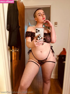 kikiwflower - Hey, it's a new year, I want to savor every day and moment of it. Do