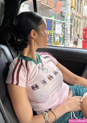 Alessya Farrugia [ alessya-farrugia ] - andre eofc texted me saying he wanted to taste two cariocas dicks  so