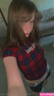 realclarabelrose - One of the best feelings is rubbing my clit while taking dick in my