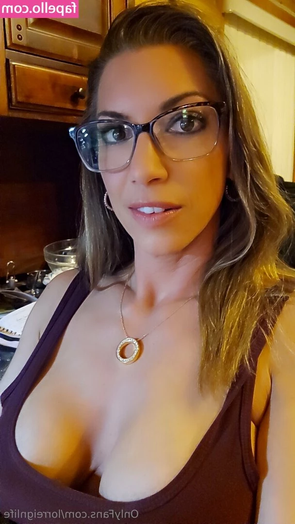 lorreignlife - Here's my puppy cosplay/roleplay where I tackle on that humongous ass