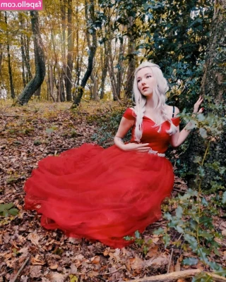 vleafnin - • snippet of a photoset I am working on for MFC •