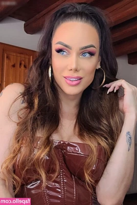 Kalena Rios [ kalena-rios ] - Do you like my dress cut at the sides