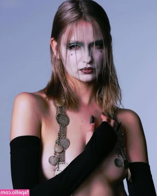 Anastasia Nasty Borisova [ anastasia-nasty-borisova ] - It's almost Locktober... do you know what that means?😈
