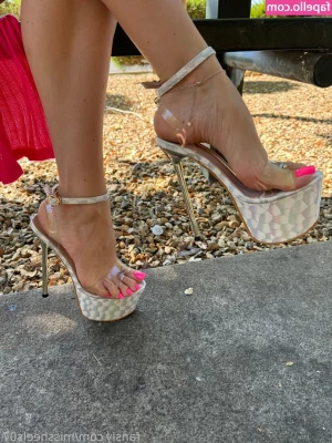 Missheels07 - New Year, New Set! Fresh in your DMs, you're going to love it😘