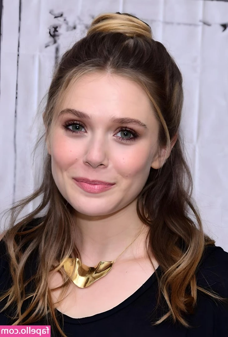 Elizabeth Olsen [ elizabeth-olsen ] - Wouldn’t you love to be rubbing me head to toe😊🥵