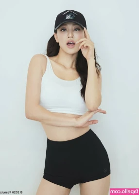 Jihyo - Edge. Send.