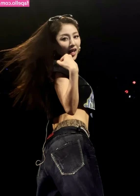 Jihyo - Biting or spanking?