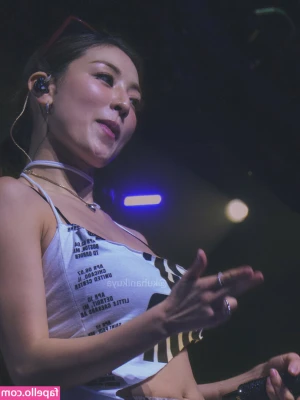 Jihyo - We had the pleasure of showing our love at JustHouse 🔥, enjoy