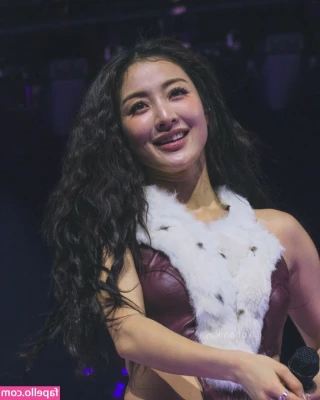 Jihyo - Tits McGee