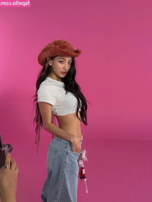 Jihyo - Just Had this in my camera roll chilling ☺️😉