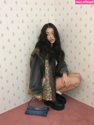 Jihyo - No panties and new boots 🥵
