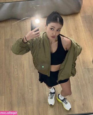 Jihyo - Good Morning Boys 😈💦  The answer to your question is in this