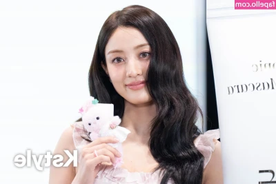 Jihyo - Nothing keeps a guy happier than making him nut everyday 😋