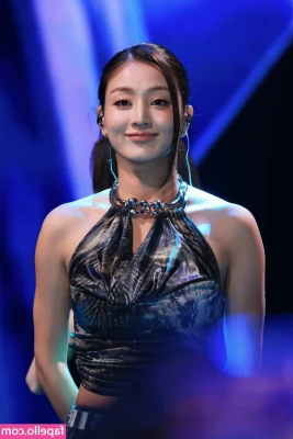 Jihyo - Isnt my boypussy cute? 🥺 it would look soo much better leaking